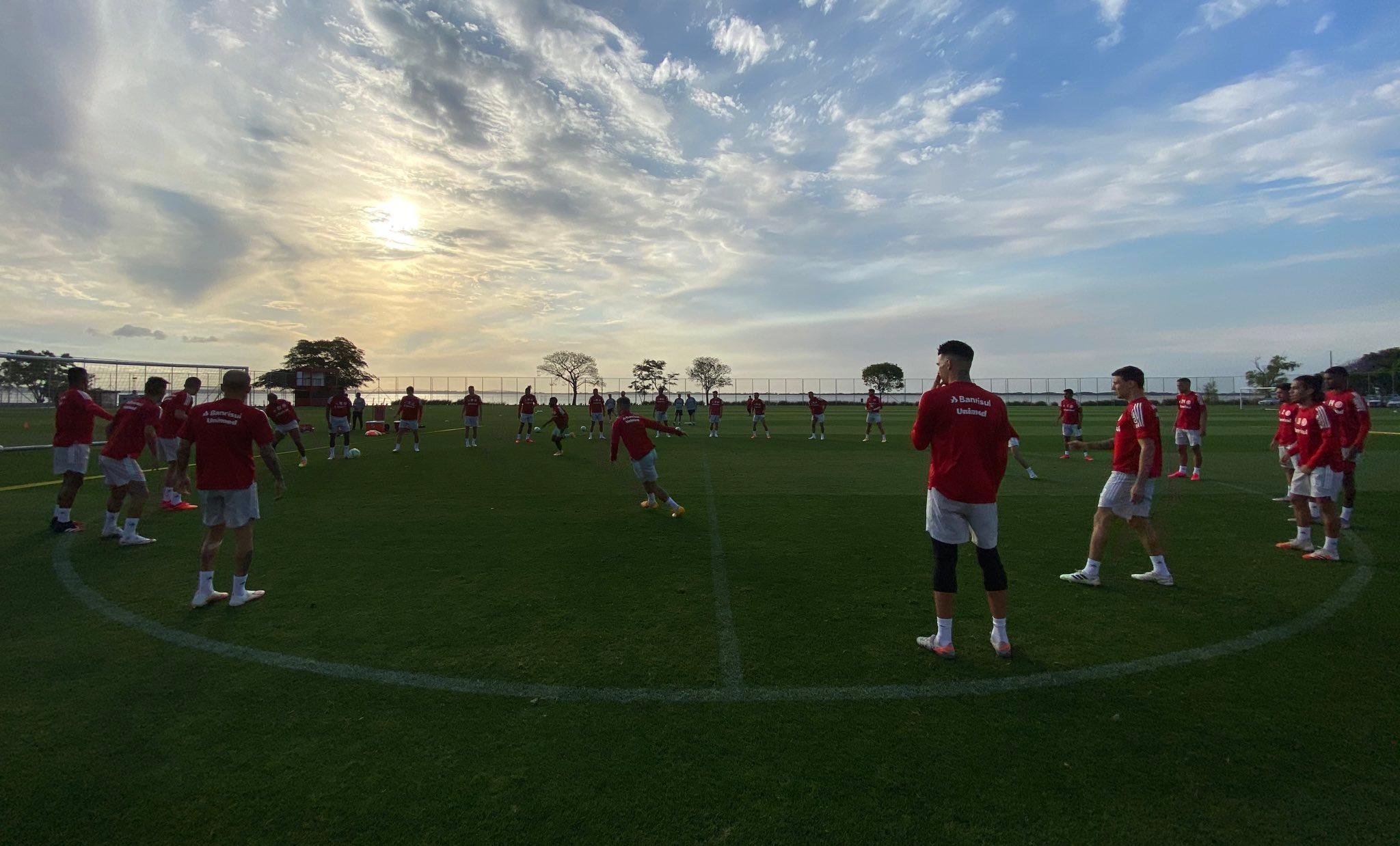 Grupo do Inter treinou na tarde deste s&aacute;bado antes de enfrentar o Coritiba