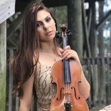 Violinista paulista Anna Murakawa