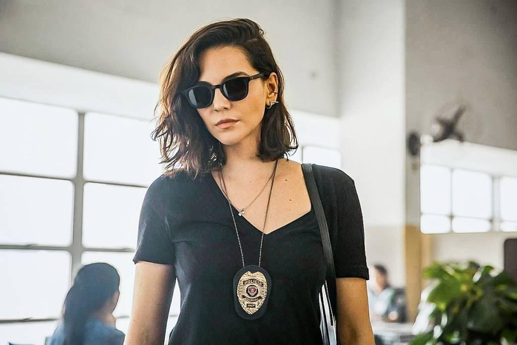 Ver&ocirc;nica, interpretado pela atriz Tain&aacute; M&uuml;ller, &eacute; uma escriv&atilde; da Delegacia de Homic&iacute;dios de S&atilde;o Paulo