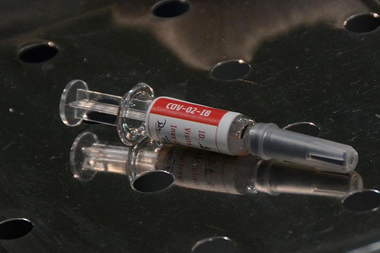 Coronavac &eacute; desenvolvida em parceria entre o Butantan e a farmac&ecirc;utica chinesa Sinovac
