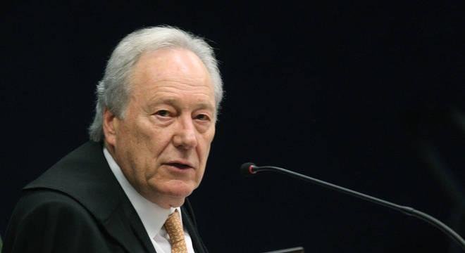 Em despacho publicado nesta ter&ccedil;a-feira, o ministro determina que a ag&ecirc;ncia preste informa&ccedil;&otilde;es complementares