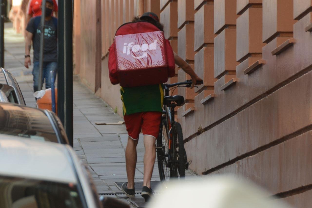 Chefe do setor financeiro do Ifood explicou que o uso de tecnologias serve para criar neg&oacute;cios "necessariamente mais baratos e transparentes"