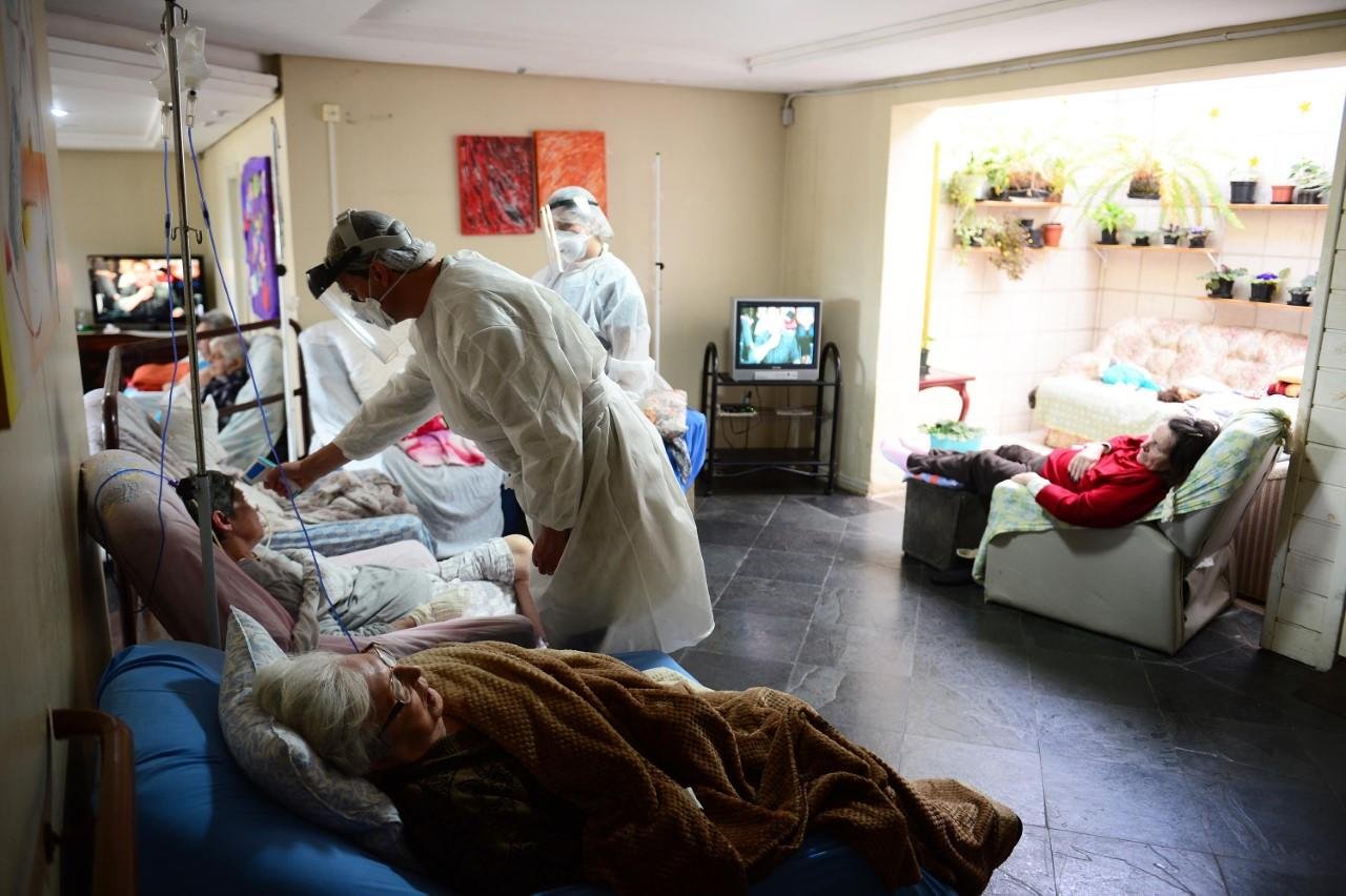 No total, foram diagnosticados 14 surtos, sendo 13 j&aacute; encerrados e um ativo e em monitoramento