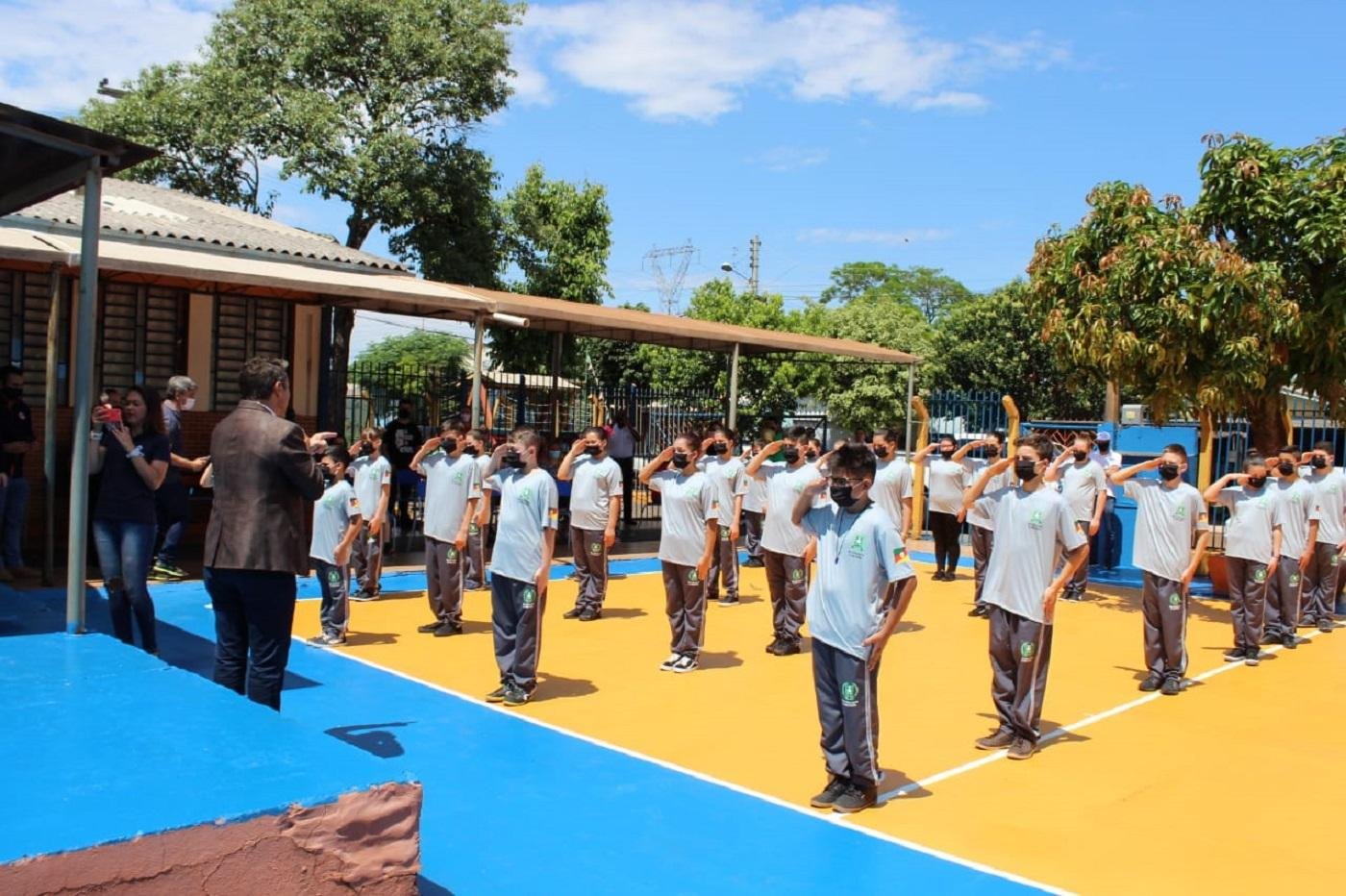 Foi lan&ccedil;ada nesta quinta-feira, em Santa Rosa, a primeira escola c&iacute;vico-militar da cidade