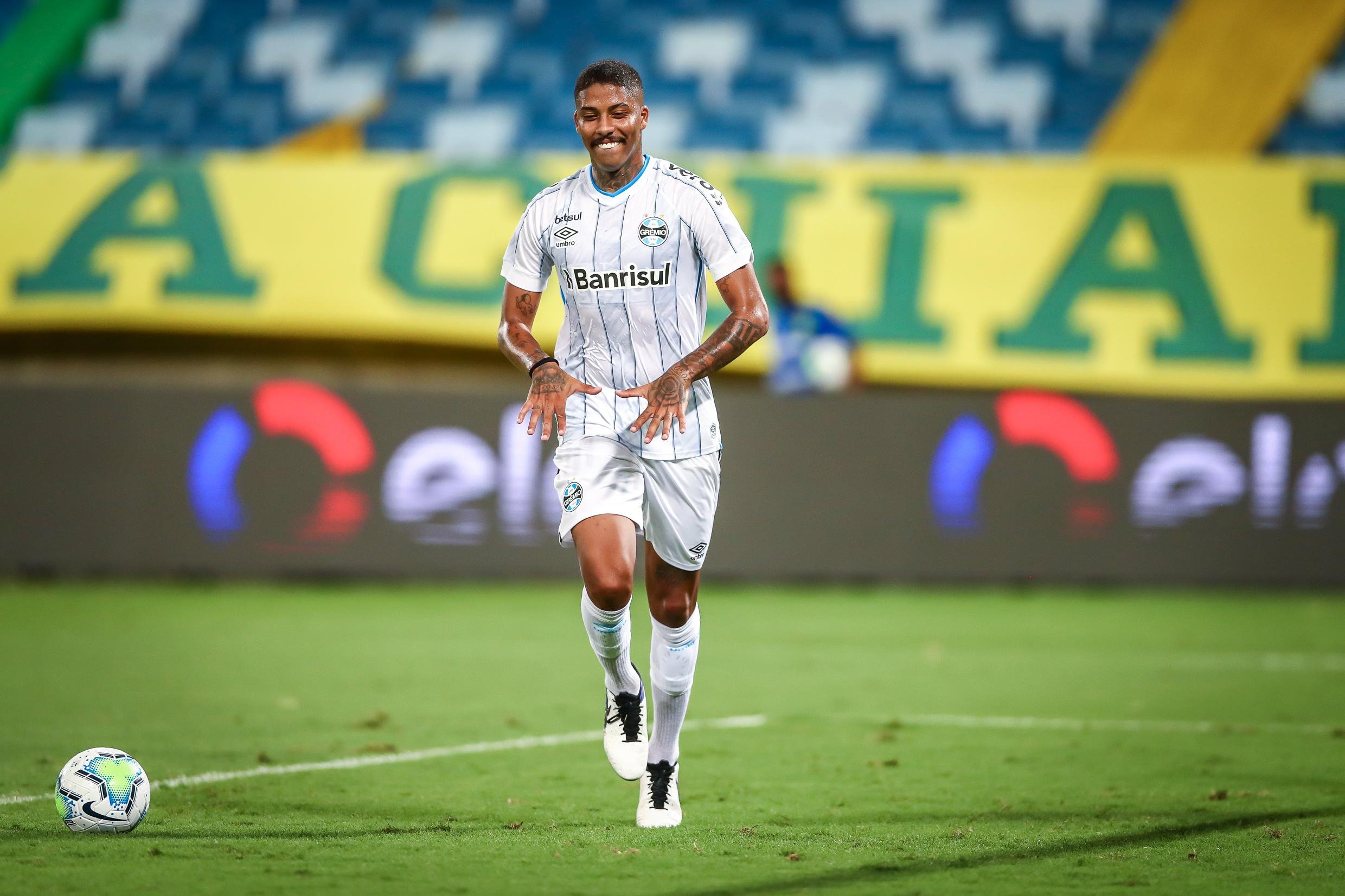 Jogador marcou um dos gols na vit&oacute;ria tricolor por 2 a 1 contra o Cuiab&aacute; na primeira partida das quartas de fina da Copa do Brasil