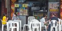 Uma pesquisa da Abrasel apontou que dois terços dos bares e restaurantes gaúchos tiveram prejuízo no mês de setembro
