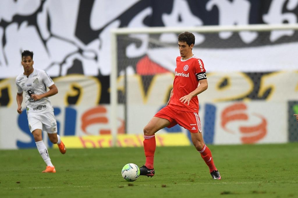 Alexandre Barcellos assegurou que os jogadores est&atilde;o mobilizados para vencer o Am&eacute;rica-MG na quarta-feira