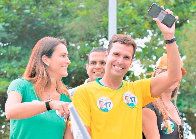 Ex-nadador Luiz Lima foi o quinto mais votado e ficou fora do segundo turno na disputa pela prefeitura do Rio