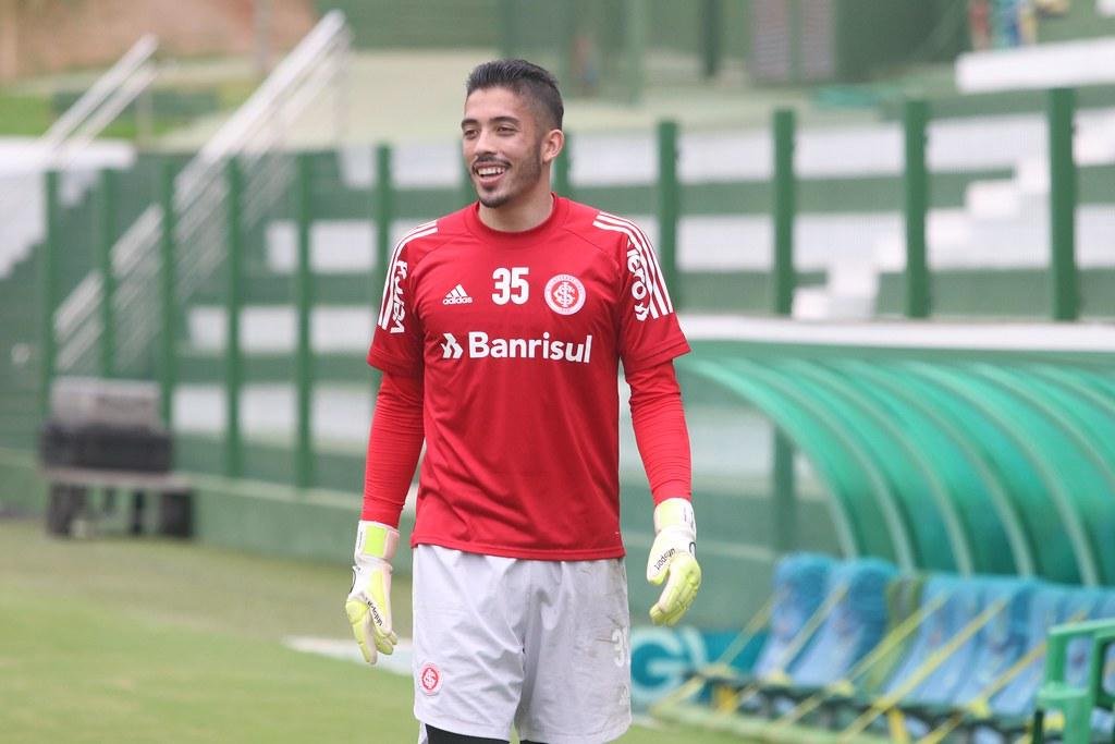 Goleiro Daniel testou positivo para Covid-19 e foi afastado dos treinamentos