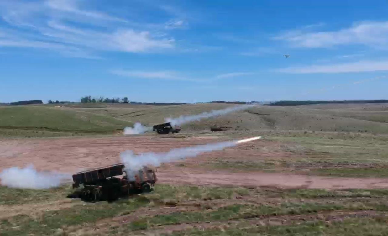 Militares realizaram treinamento com viaturas do Grupo de M&iacute;sseis e Foguetes