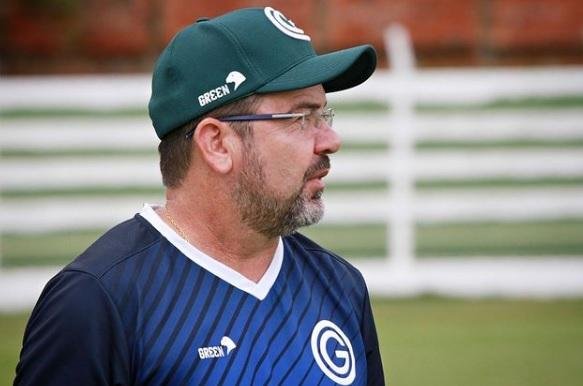 Enderson Moreira deixa o comando do Goi&aacute;s ap&oacute;s 10 jogos