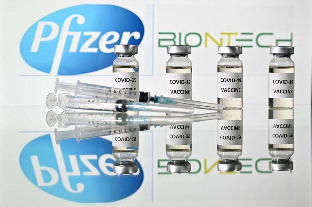 Primeiras doses poder&atilde;o ser distribu&iacute;das em 2020 nos EUA e na UE