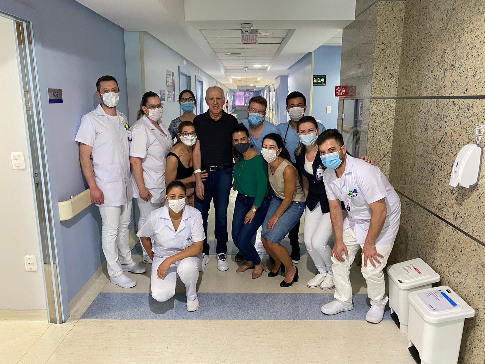 Jos&eacute; Algemir da Silva deixou o Hospital S&atilde;o Vicente de Paulo nesta quinta-feira