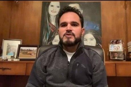 Luciano Camargo anunciou que est&aacute; com covid-19