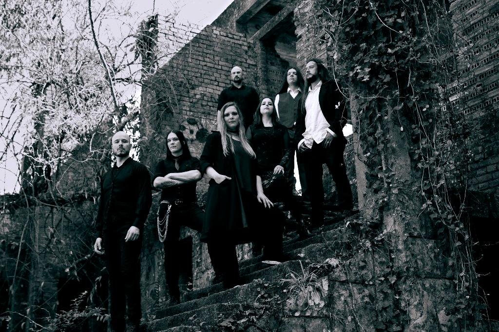 A banda ainda est&aacute; promovendo a lyric video de &ldquo;The Prize of Beauty&rdquo;, cover da My Dying Bride