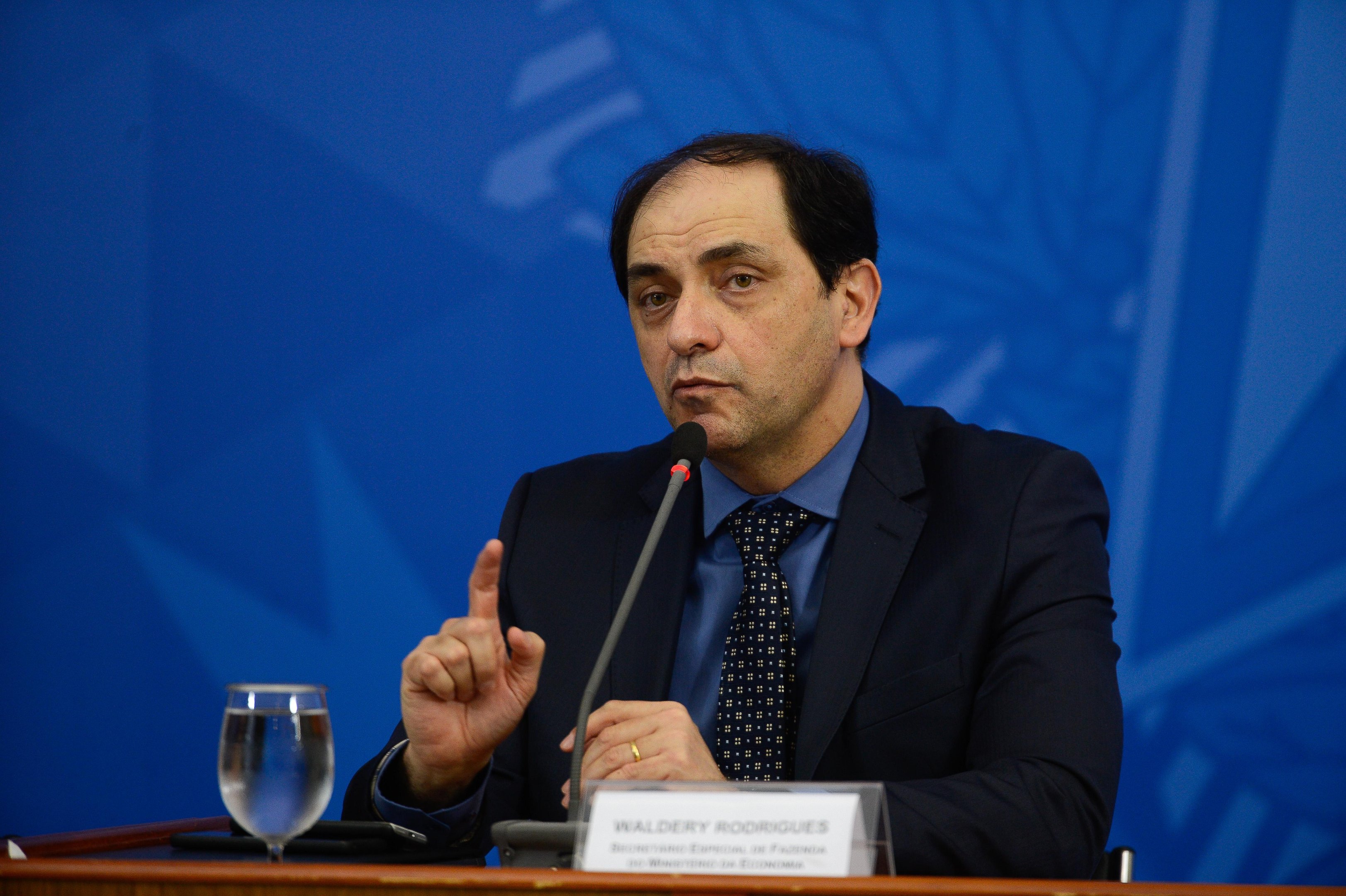 Secret&aacute;rio evitou responder sobre a possibilidade de pagamento de parcelas adicionais do aux&iacute;lio