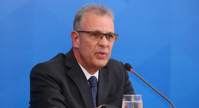 Ministro afirmou que governo ir&aacute; apresentar novo plano