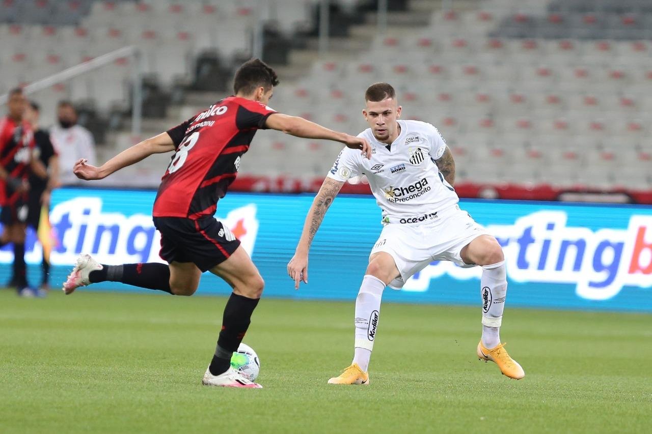 Athletico-PR venceu o Santos por 1 a 0 neste s&aacute;bado
