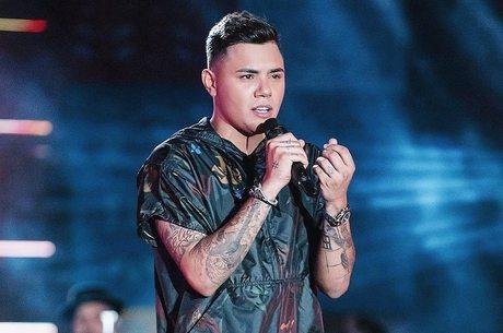 Felipe Ara&uacute;jo volta aos palcos neste s&aacute;bado