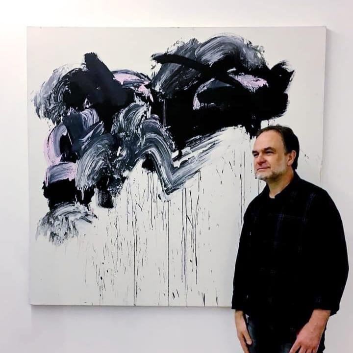 Artista visual e propriet&aacute;rio do Atelier das Massas, Gelson Radaelli
