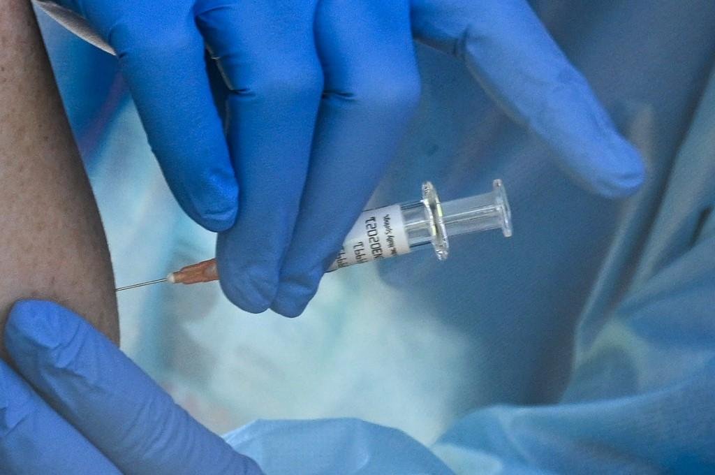 Novavax come&ccedil;ar&aacute; a fase tr&ecirc;s de testes de vacina contra Covid