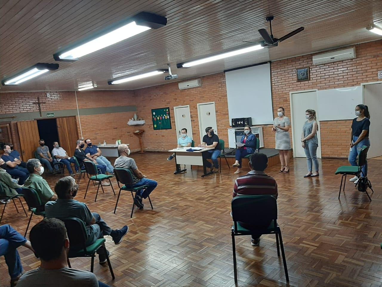 Encontro debateu orienta&ccedil;&otilde;es para controle da Covid-19 durante a colheita da uva