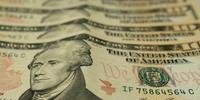 Cautela no exterior manteve dólar em alta, tanto frente ao real quanto em relação a outras moedas