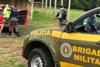 Policiais militares gaúchos realizam abordagens