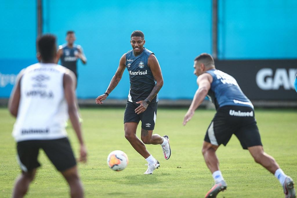 Jean Pyerre &eacute; o principal destaque do Gr&ecirc;mio na s&eacute;rie de jogos invictos do clube nas tr&ecirc;s competi&ccedil;&otilde;es que disputa