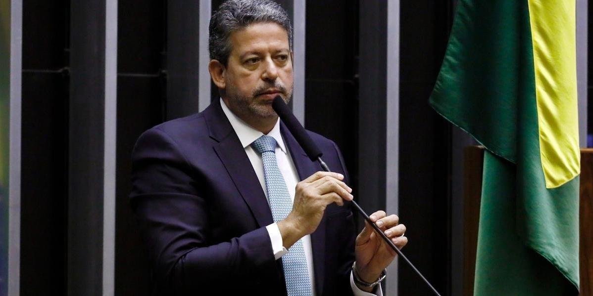 Investiga&ccedil;&atilde;o tamb&eacute;m mostrou que o deputado usava tr&ecirc;s funcion&aacute;rios como "entrepostos financeiros"