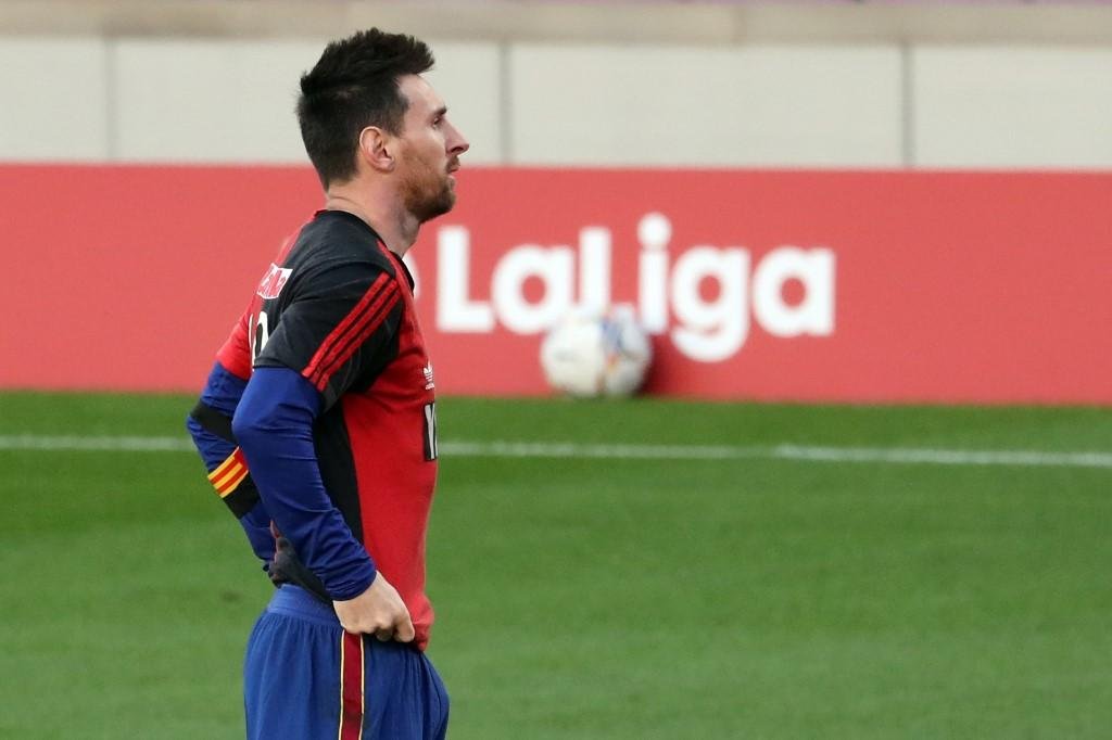"Do ponto de vista econ&ocirc;mico, teria vendido o Messi no ver&atilde;o", afirmou o dirigente