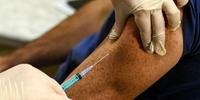 Vacina está atualmente na terceira e última fase de testes clínicos com 40 mil voluntários