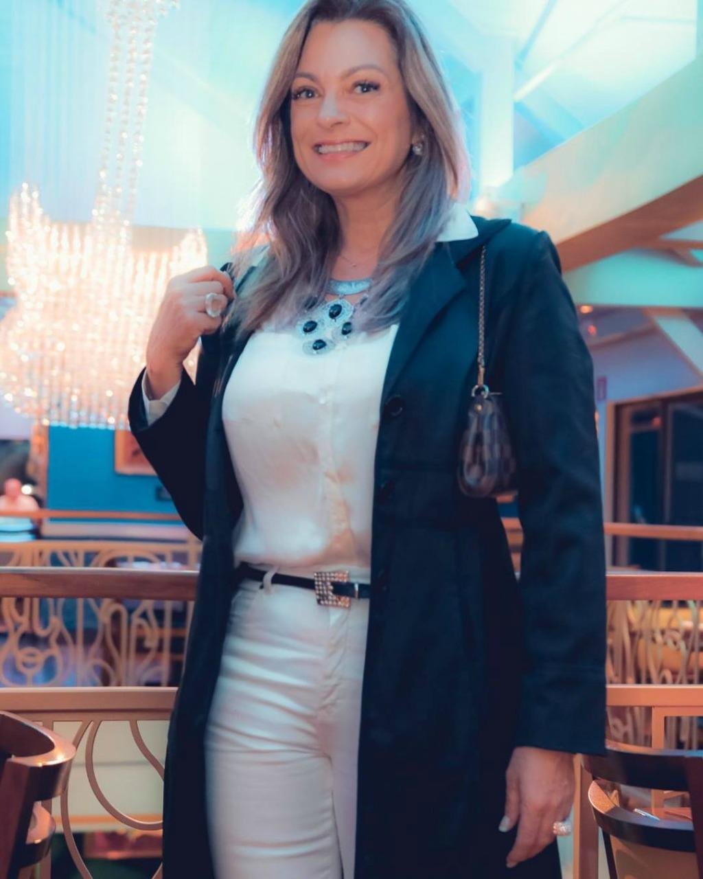 Aline Viezzer conta novidade de Gramado, na Serra.