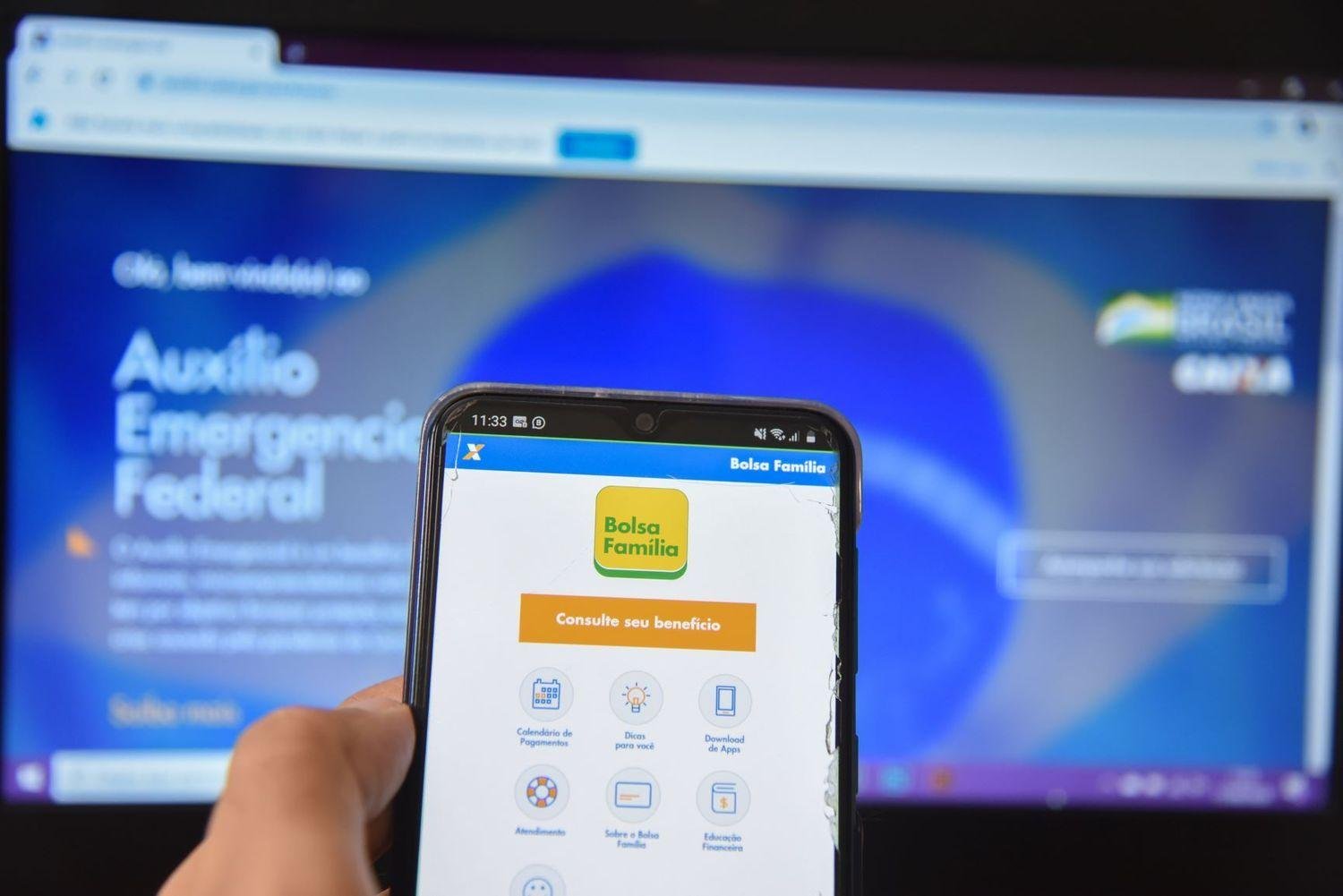 Medida, no entanto, manter&aacute; sem cobertura boa parte dos trabalhadores informais que sacaram o benef&iacute;cio emergencial durante a pandemia