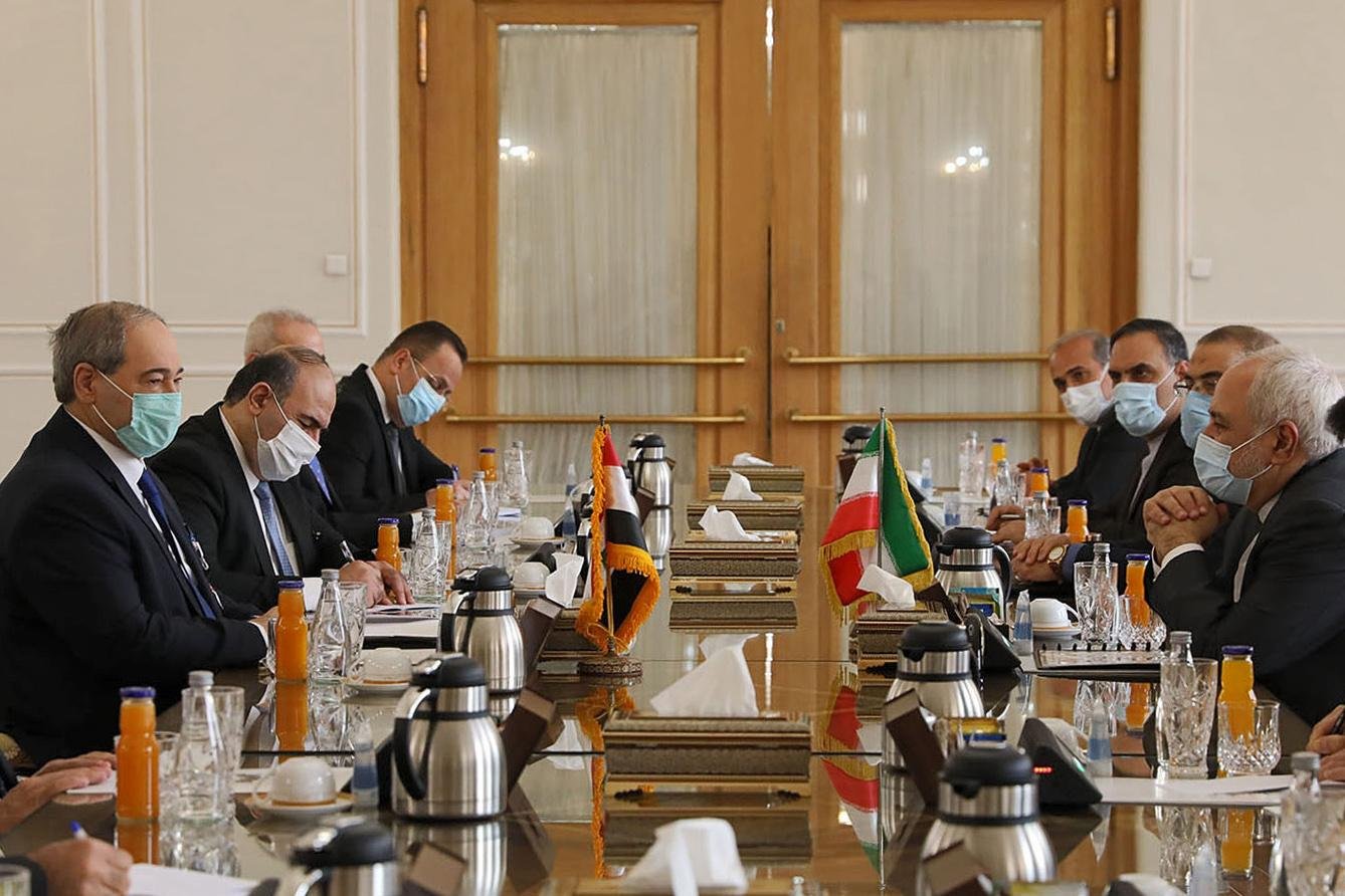 MInistros iranianos em reuni&atilde;o