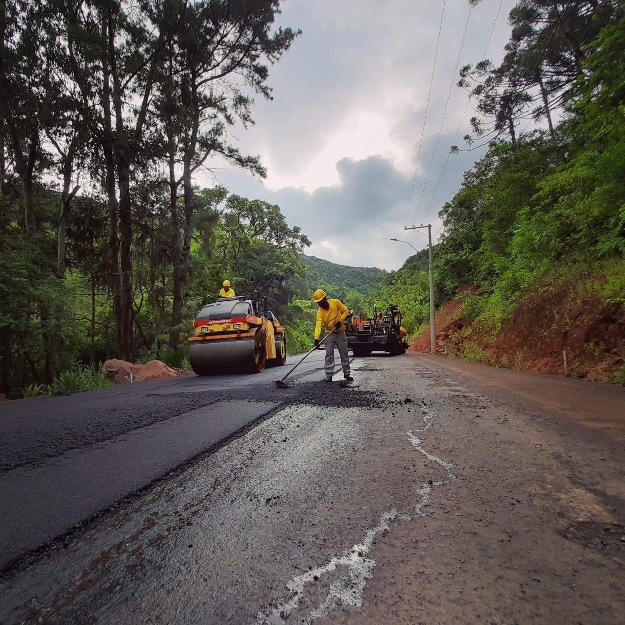Prefeitura tamb&eacute;m abriu preg&atilde;o para servi&ccedil;o em trecho na Rota Panor&acirc;mica