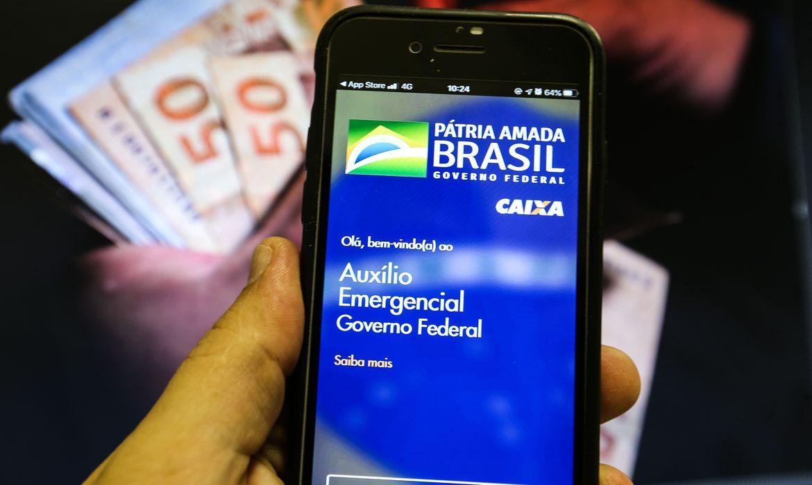 Recursos j&aacute; podem ser movimentados pelo Caixa Tem