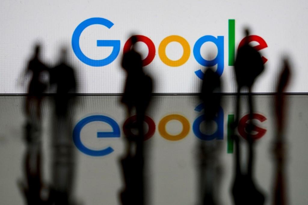 Plataforma e servi&ccedil;os integrados da empresa californiana deixaram de operar por cerca de 50 minutos nesta segunda-feira