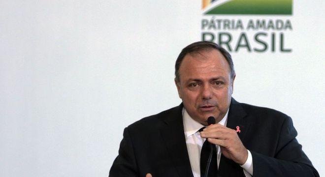 Decis&atilde;o de domingo determina que o ministro esclare&ccedil;a tamb&eacute;m as distantes fases da campanha