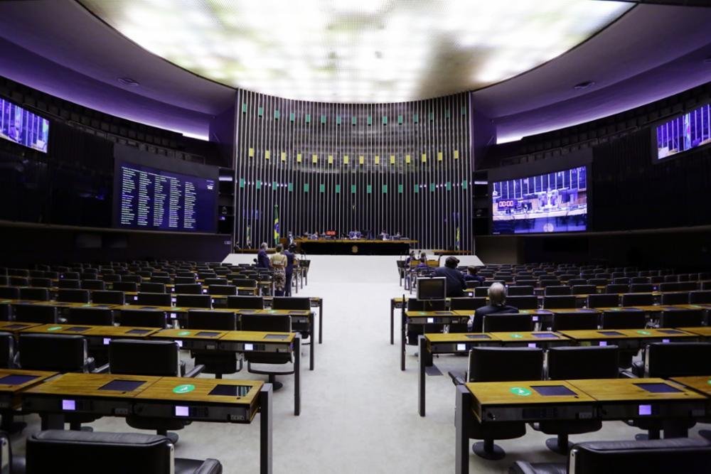 Projeto aprovado formaliza acordo que acaba com d&eacute;cadas de disputas de compensa&ccedil;&otilde;es criadas pela Lei Kandir.
