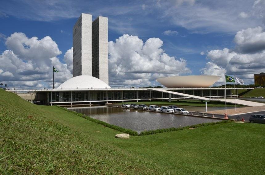 O investimento do pa&iacute;s em educa&ccedil;&atilde;o &eacute;, atualmente, de R$ 3,6 mil por aluno