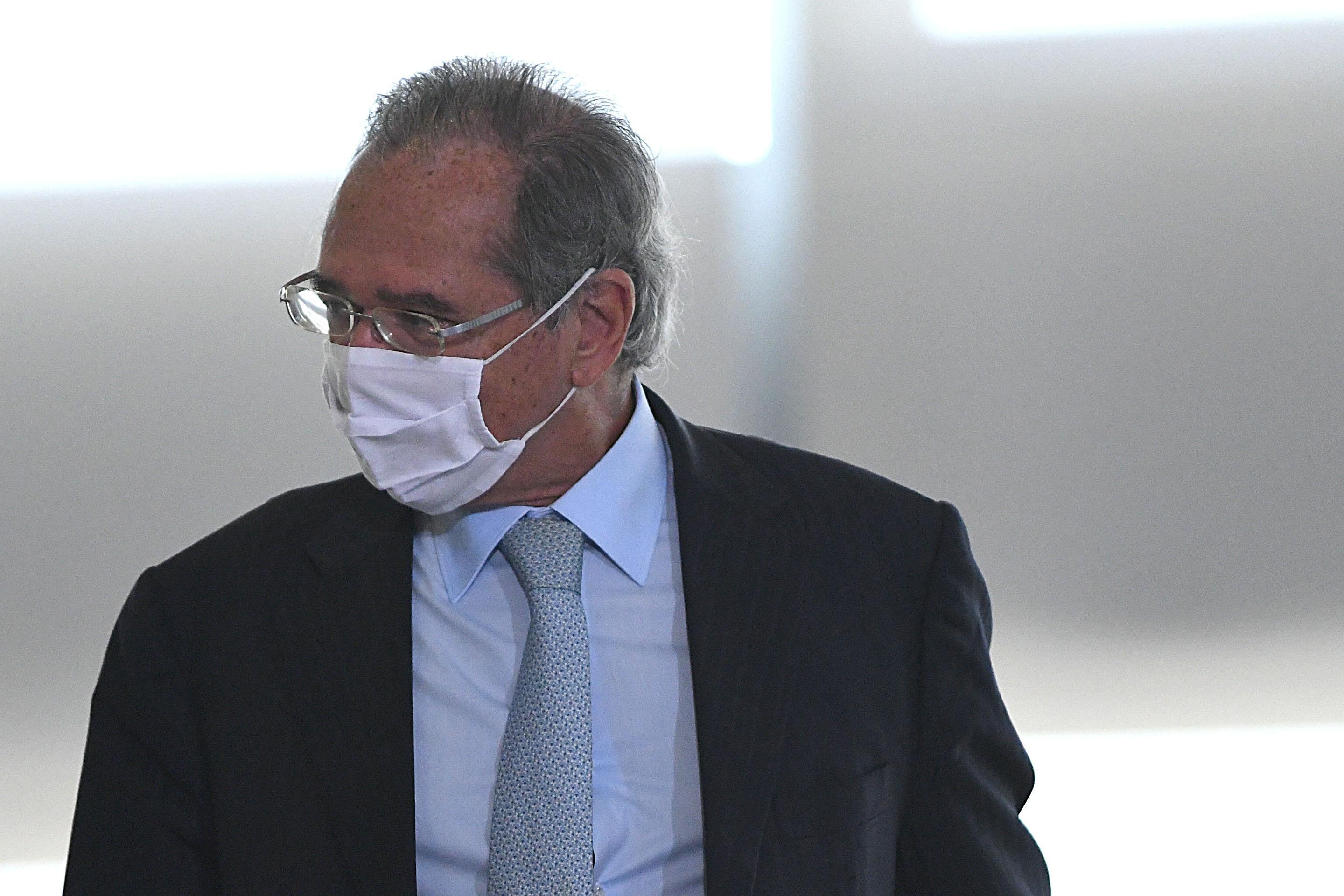 Ministro refor&ccedil;ou que o governo Bolsonaro "desarmou" o crescimento em "bola de neve" da d&iacute;vida p&uacute;blica