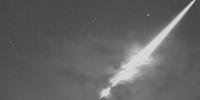 Rocha espacial foi flagrada na noite de terça-feira, por volta das 21h35min, e capturada por câmeras localizadas em diferentes cidades