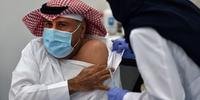 Arábia Saudita começa a vacinar a população contra a Covid-19