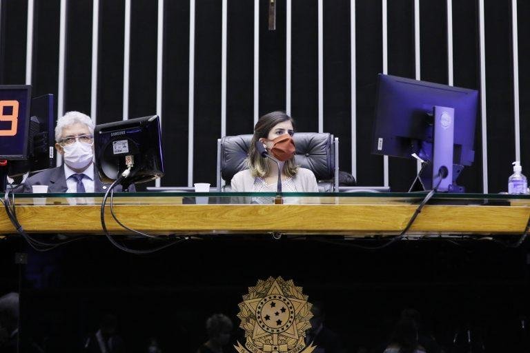 C&acirc;mara deliberou sobre o Fundeb na noite desta quinta-feira