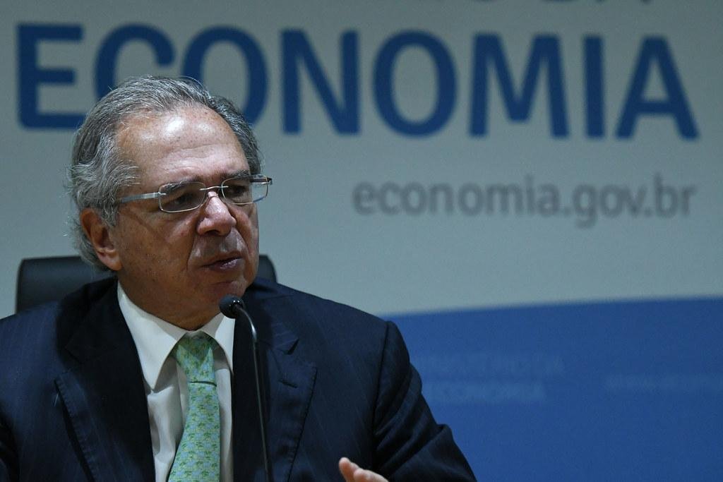 Em apresenta&ccedil;&atilde;o do balan&ccedil;o de fim de ano da pasta, Guedes defendeu a libera&ccedil;&atilde;o de R$ 20 bilh&otilde;es para o programa de imuniza&ccedil;&atilde;o
