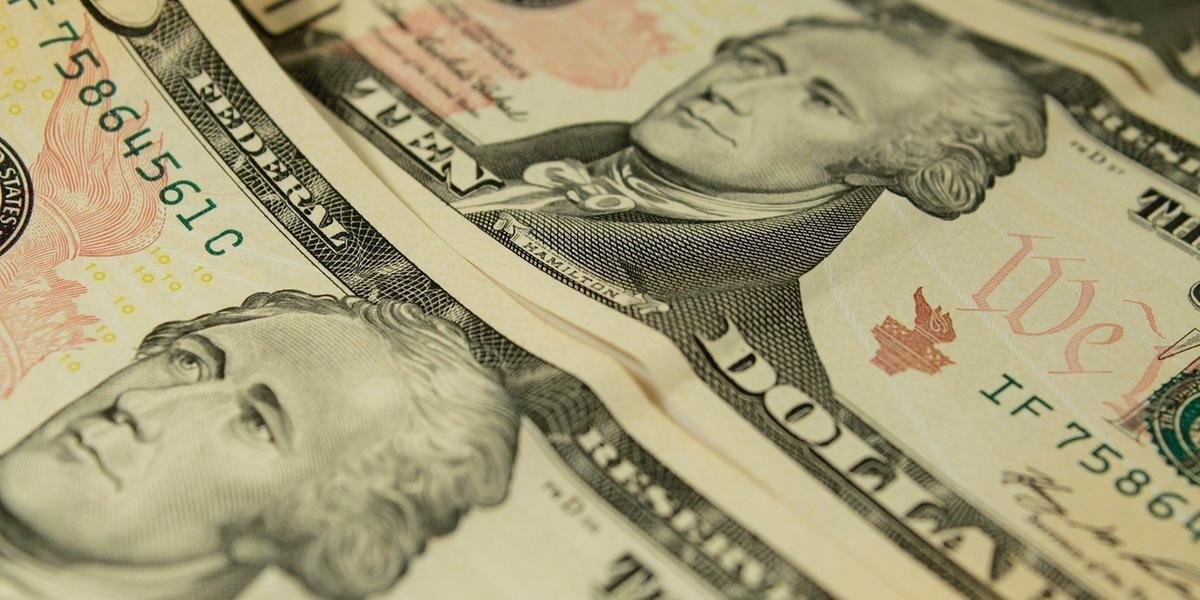 D&oacute;lar oscilou entre R$ 5,07 e R$ 5,12 ao longo do dia