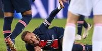 Jogador se machucou durante confronto com Lyon, em Paris