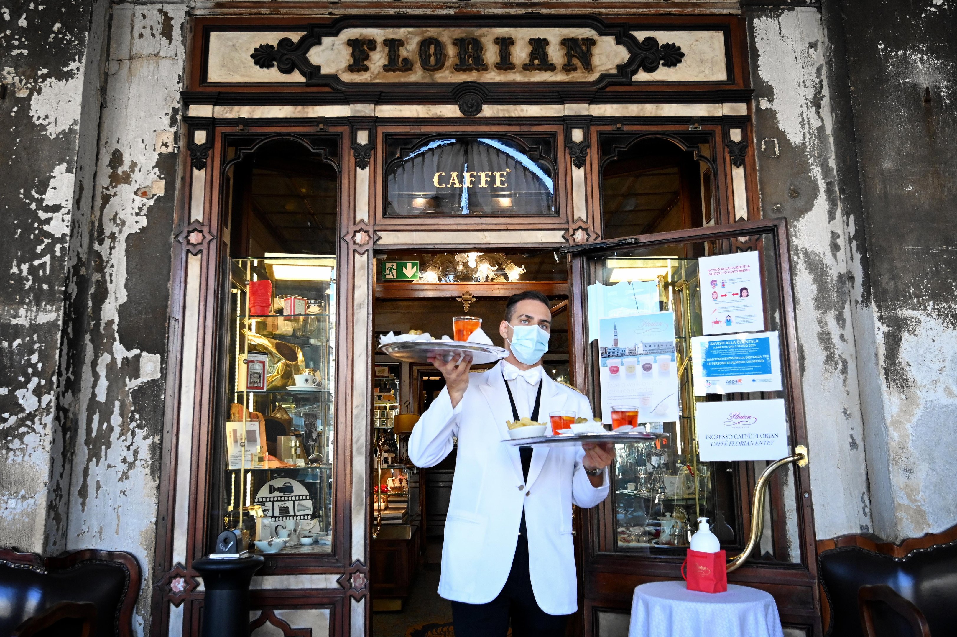 O lend&aacute;rio Caff&egrave; Florian amea&ccedil;a fechar ap&oacute;s 300 anos de funcionamento