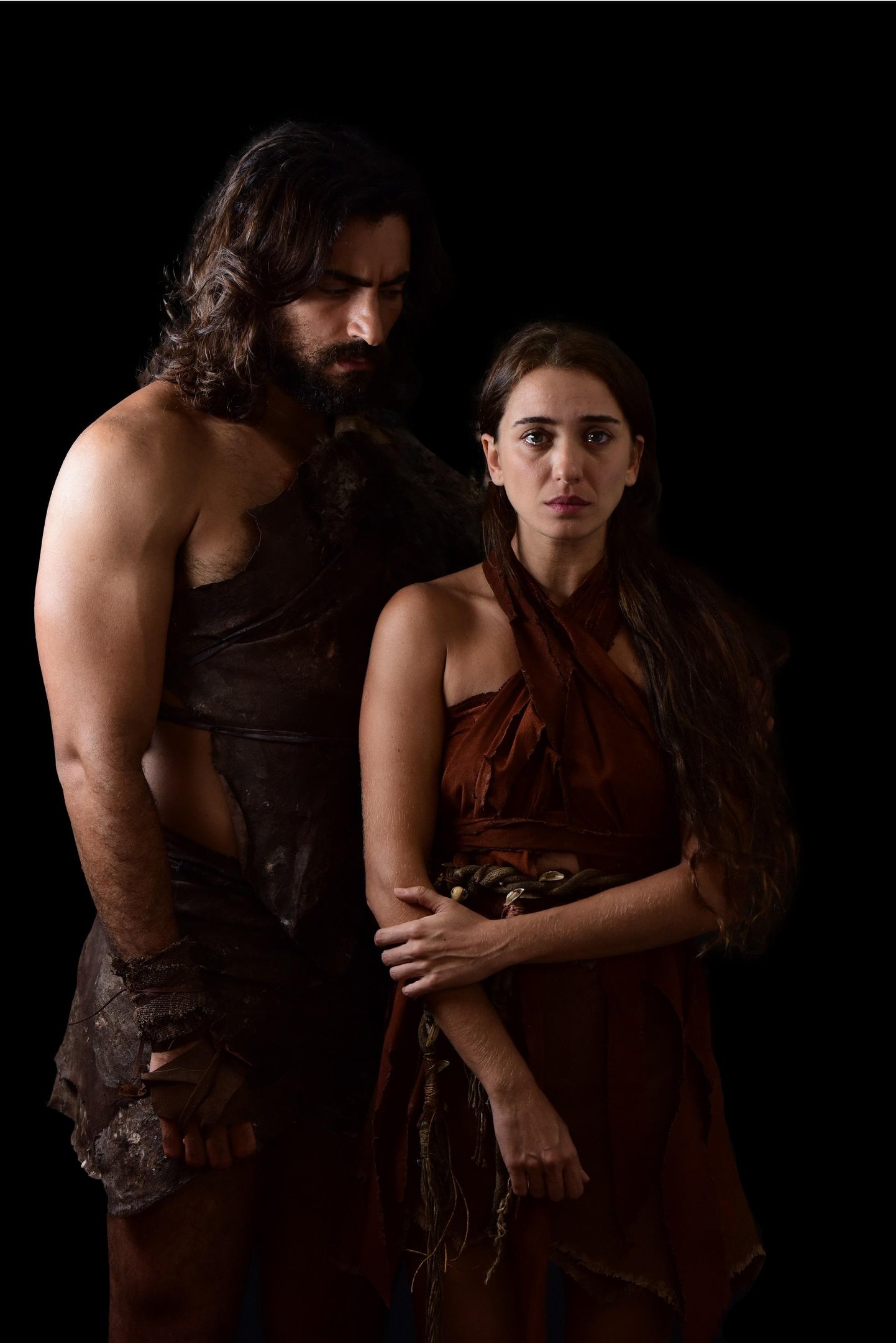 Ad&atilde;o e Eva s&atilde;o vividos por Carlo Porto e Juliana Boller na trama da Record TV